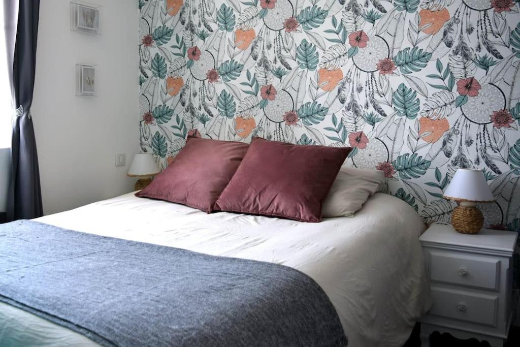 Appartement Place Du Marche Мер-ле-Бен Екстериор снимка