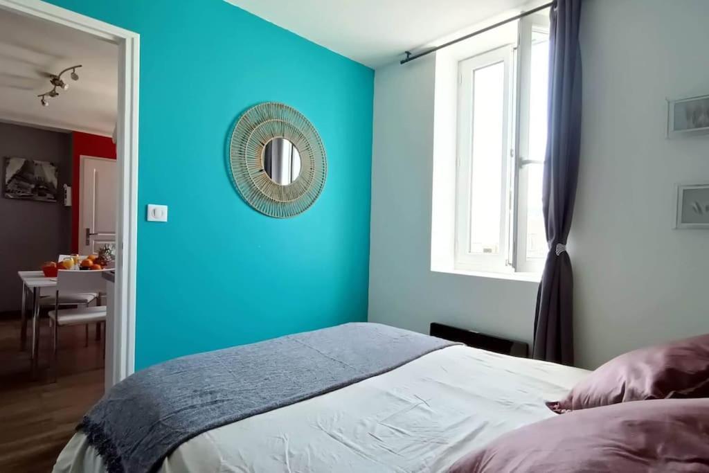 Appartement Place Du Marche Мер-ле-Бен Екстериор снимка