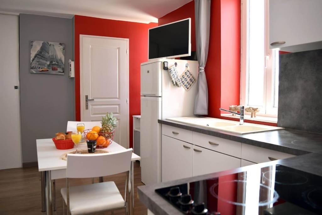 Appartement Place Du Marche Мер-ле-Бен Екстериор снимка