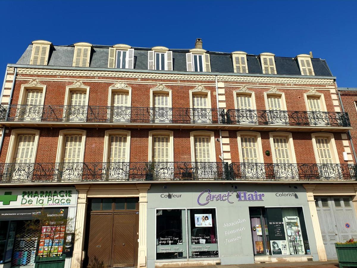 Appartement Place Du Marche Мер-ле-Бен Екстериор снимка